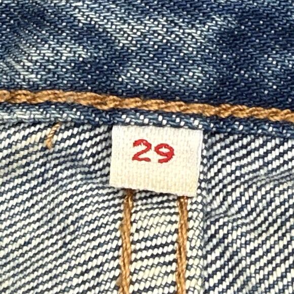 Levis Womens Size 29 Womens Denim Mini Skirt Distressed Raw Hem Blue Button Fly - Picture 5 of 6